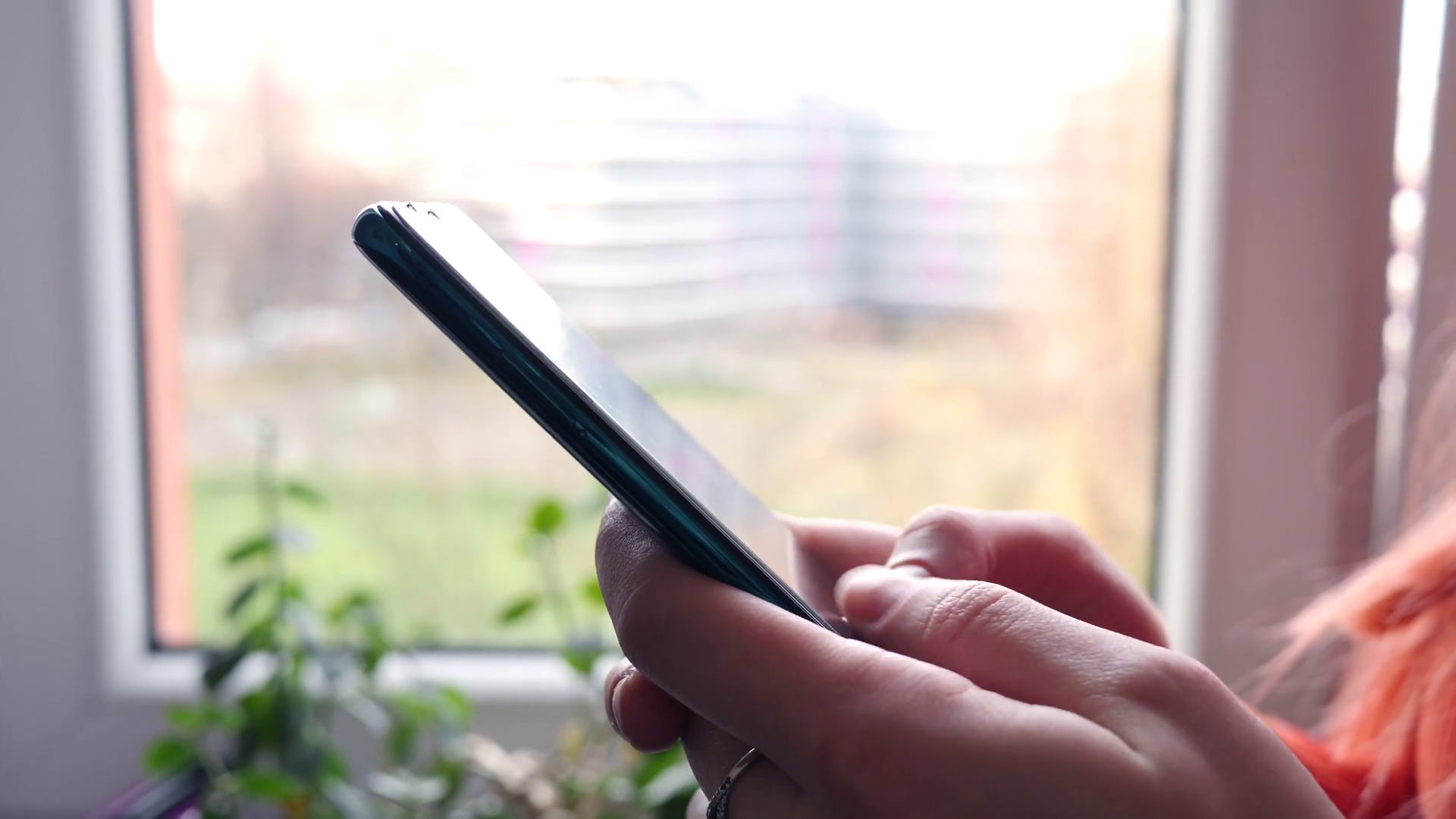 22) online community reality